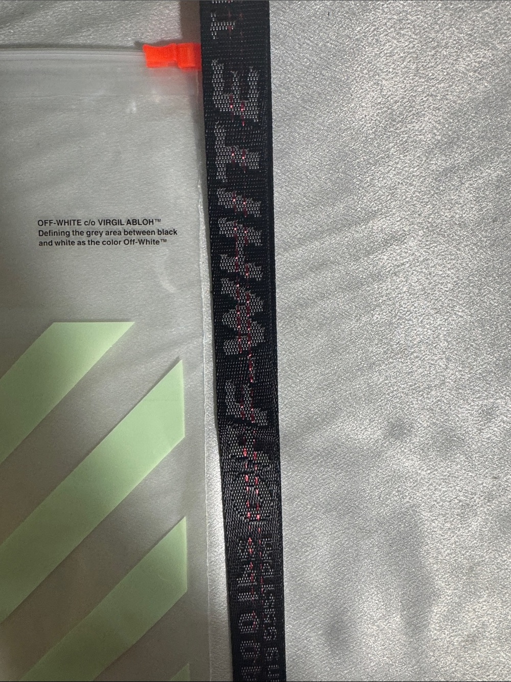 OFF-WHITE Clear Phone Pouch with Black lanyard and Red Tag🔥New! - Picture 2 of 4